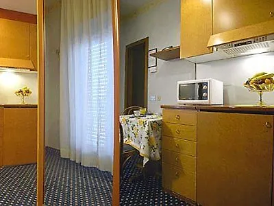 *** Апарт-отель Residence Desenzano Милан Италия