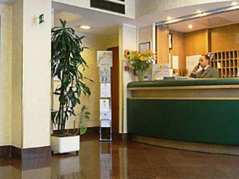 Апарт-отель Residence Desenzano Милан
