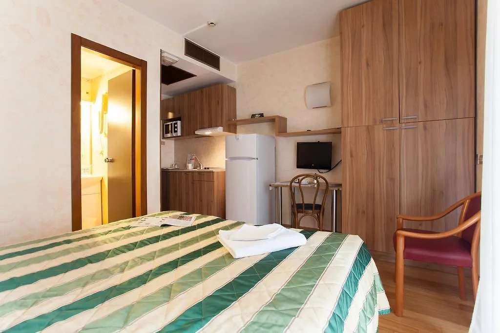 *** Apartmanhotel Residence Desenzano Milánó Olaszország